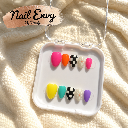 Summer Press On Nails | Handmade Reusable Glue-On Nail Set | Custom Sizes | Salon Quality False Nails | Beach Vacation Nail Design | Gift for Her