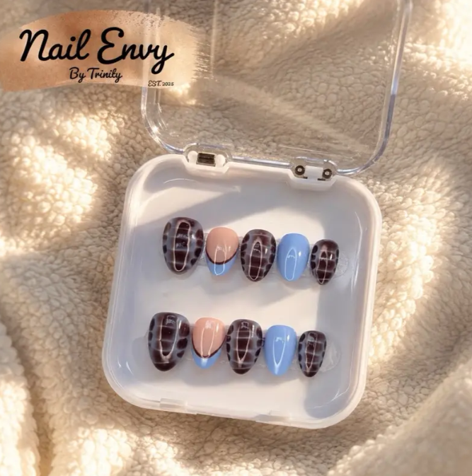 Summer Press On Nails | Handmade Reusable Glue-On Nail Set | Custom Sizes | Salon Quality False Nails | Beach Vacation Nail Design | Gift for Her
