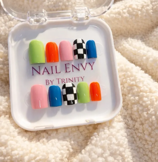 Summer Press On Nails | Handmade Reusable Glue-On Nail Set | Custom Sizes | Salon Quality False Nails | Beach Vacation Nail Design | Gift for Her