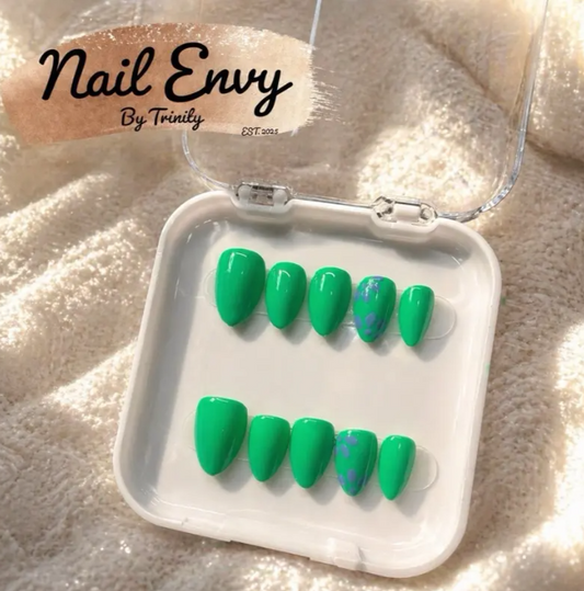 Summer Press On Nails | Handmade Reusable Glue-On Nail Set | Custom Sizes | Salon Quality False Nails | Beach Vacation Nail Design | Gift for Her
