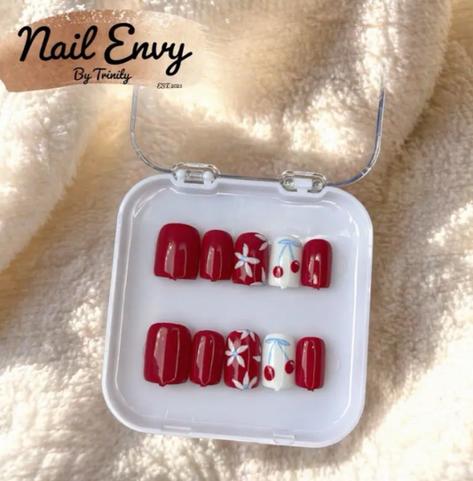 Summer Press On Nails | Handmade Reusable Glue-On Nail Set | Custom Sizes | Salon Quality False Nails | Beach Vacation Nail Design | Gift for Her