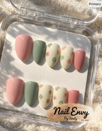 Summer Press On Nails | Handmade Reusable Glue-On Nail Set | Custom Sizes | Salon Quality False Nails | Beach Vacation Nail Design | Gift for Her